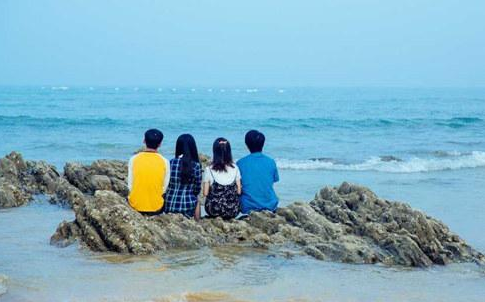 2021QQ网名女最新2个字--花掩半面妆丶