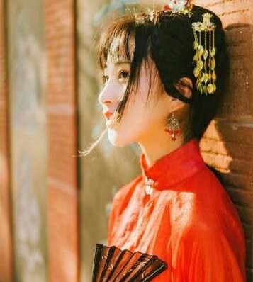 五行缺木女孩100分名字_骑牛看树