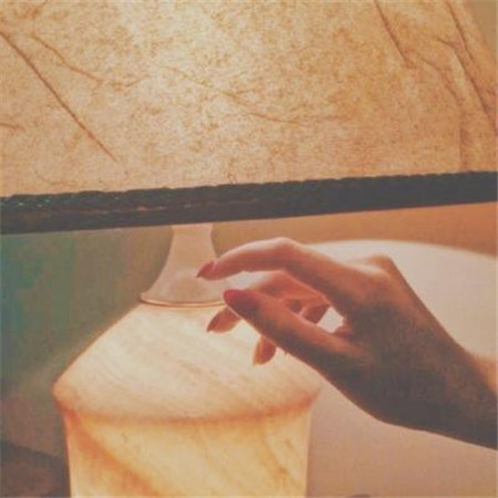 小年快乐朋友圈说说 现在北京只有呼吸和放