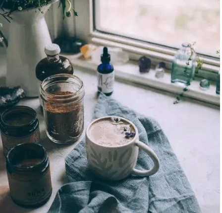 腊八节和大寒同一天朋友圈文案 **冬天的歌，或许是