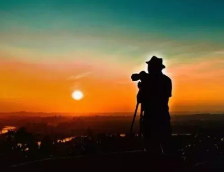 谷雨时节万物生说说_谷雨时节雨霏霏，春雨