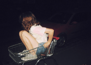 2022春节不能出门的说说 四十年华酒一缸，茫茫