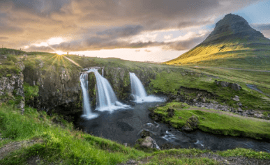 2022情人节浪漫告白文案 泼墨三千烟火，许你一