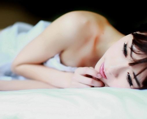 超拽的女生个性签名2021--午夜寂寞