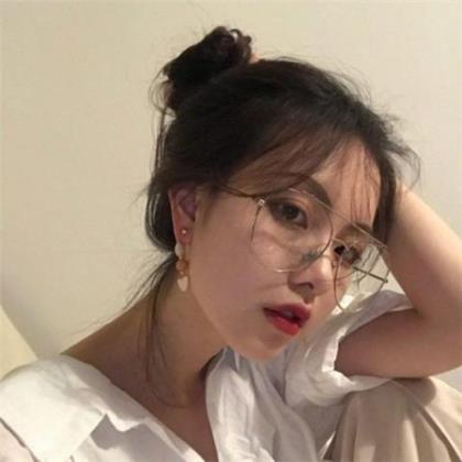 2021伤感个性签名TOP榜_失去过许多朋友，因为、失去过许多朋友