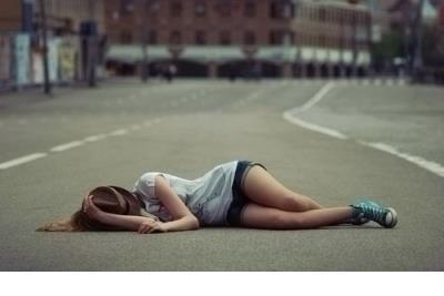 2021悲伤的微信签名大全--是你让我认识到了一见