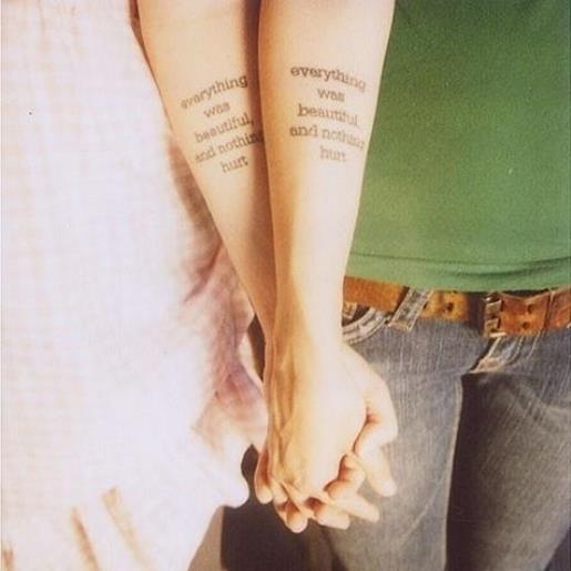 2021最新女生签名祭奠逝去的青春--寂静的夜，独自怀念你_寂静的夜