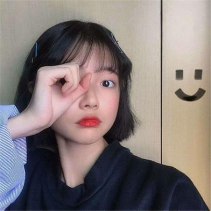2021女生唯美个性签名--窗外的月光