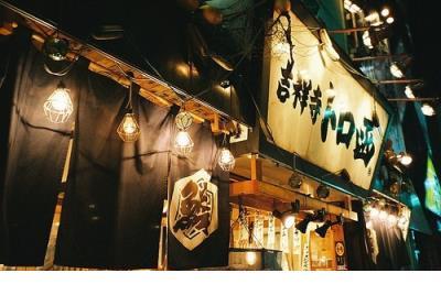 2021最新微信伤感个性签名男生心碎_最怕在乎的人突然变了