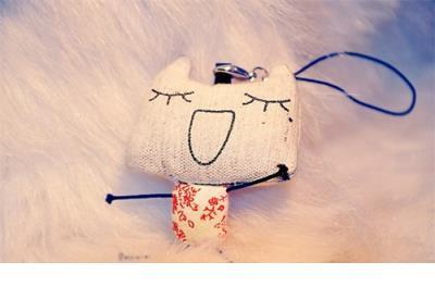 2021心烦的个性签名大全--手拿菜刀砍電線、一路