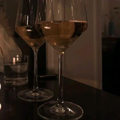 爱情伤感说说个性签名2021--菇凉们