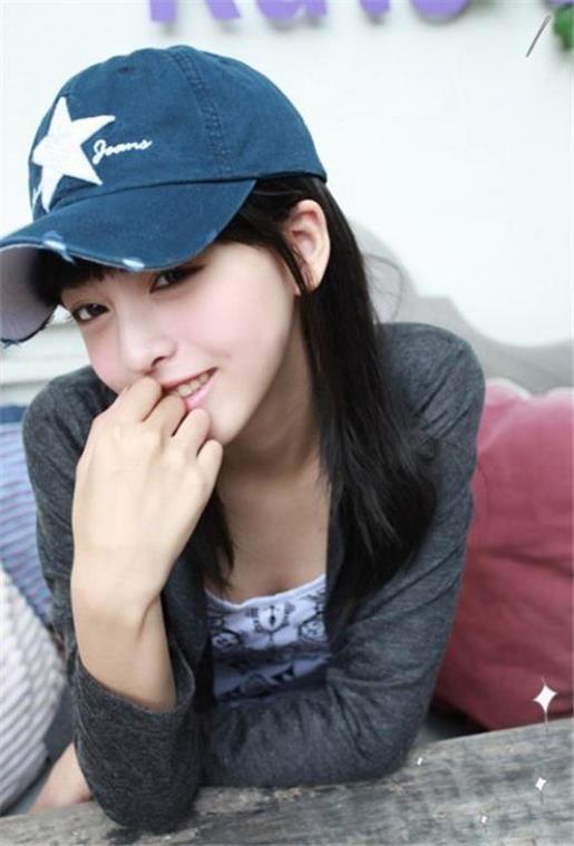 精辟酷拽的超犀利个性签名2021最新、每个人心中，都会有一 每个人心中